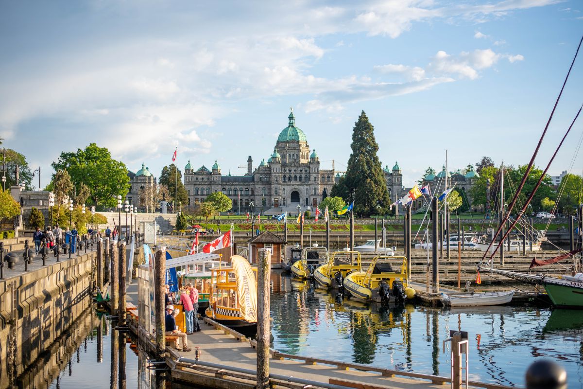 The Ultimate Victoria, BC Photo Walk Kenmore Air